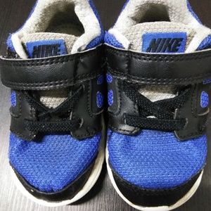 Nike toddler shoes